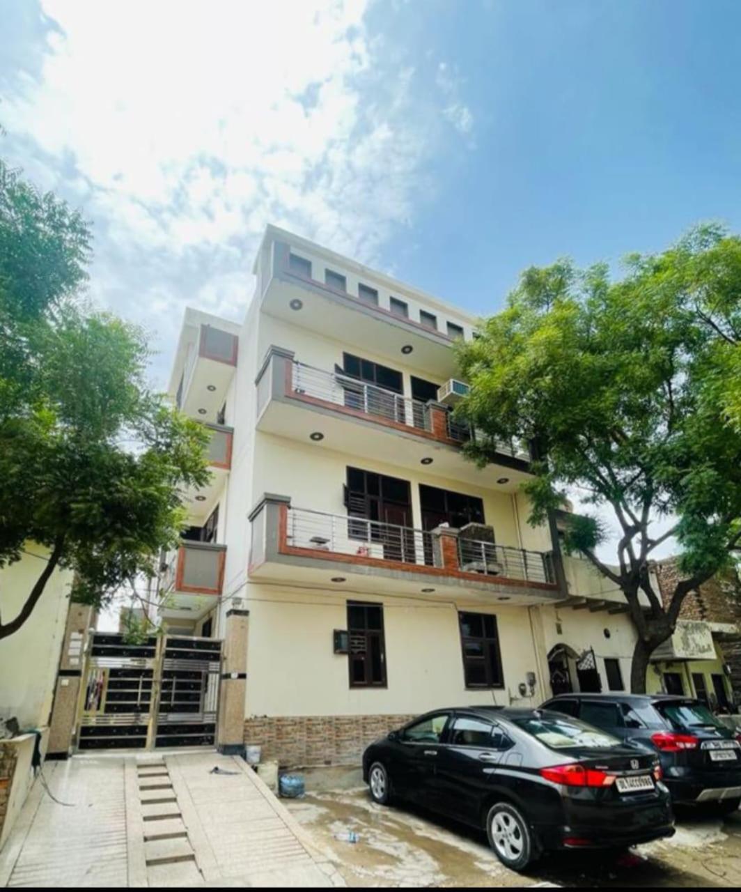 Shri Krishna Divine Dham Hotel Matura Exterior foto